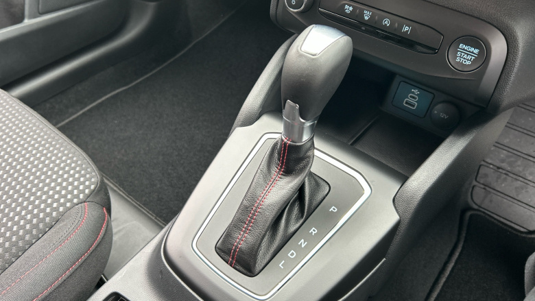 Ford Focus 1.0 EcoBoost Hybrid mHEV 155 ST-Line 5dr Auto Petrol Estate